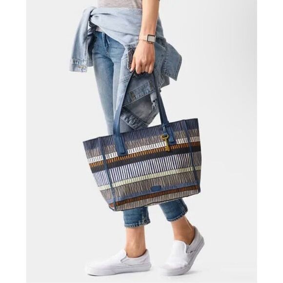 Fossil Emma Tote Navy Stripe - Picture 1 of 15